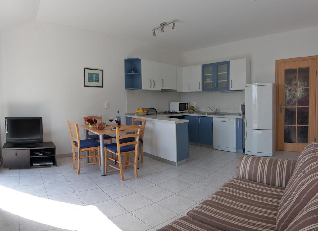 Apartment Firule Sandy Beach Split Ngoại thất bức ảnh