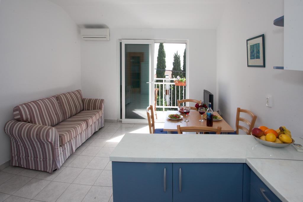 Apartment Firule Sandy Beach Split Ngoại thất bức ảnh
