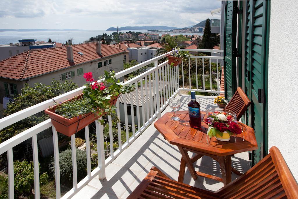 Apartment Firule Sandy Beach Split Ngoại thất bức ảnh